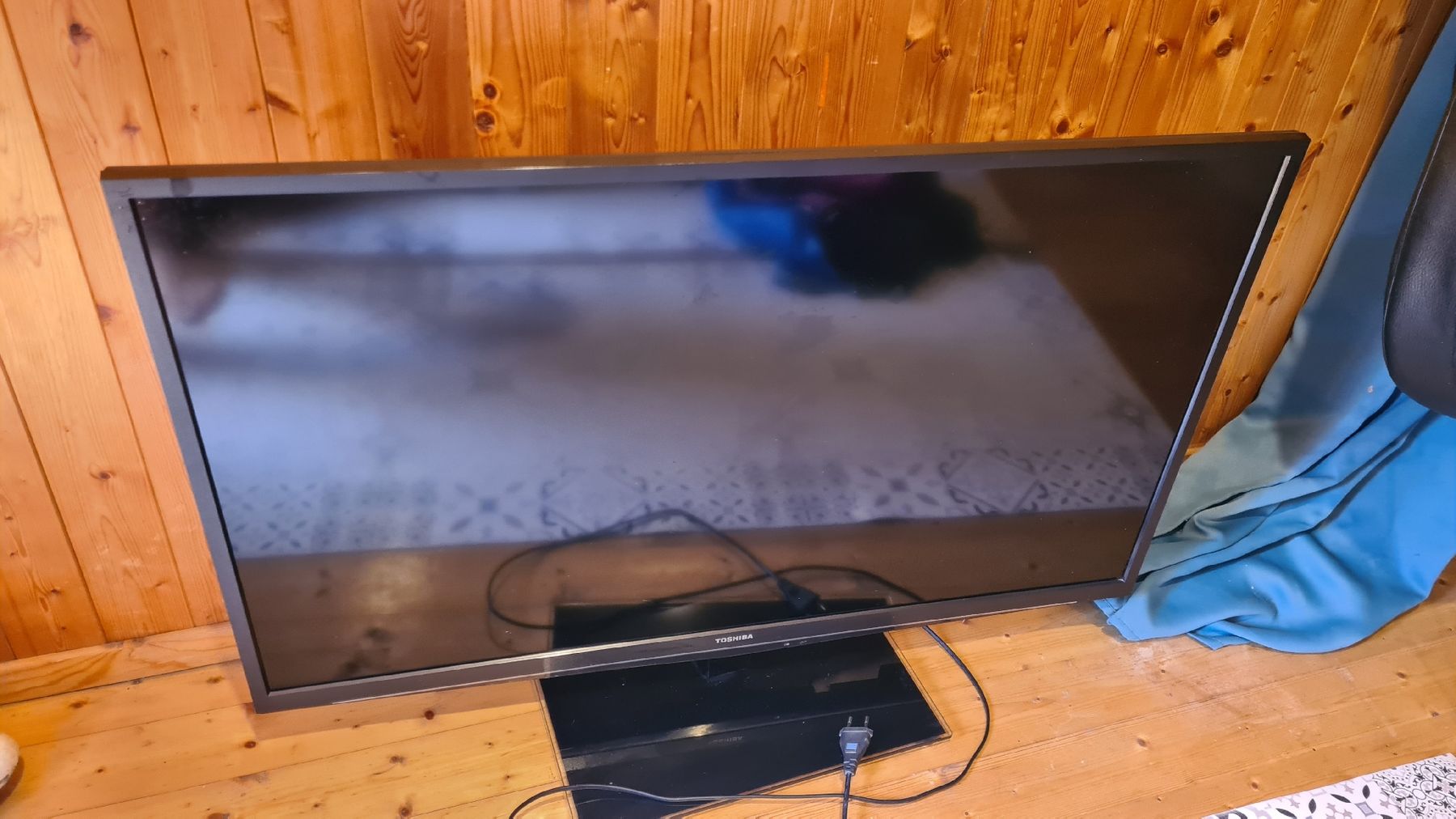 Toshiba Televisori: TV Toshiba 40" – Usato da Corbeyrier venduto da hel_t5mq