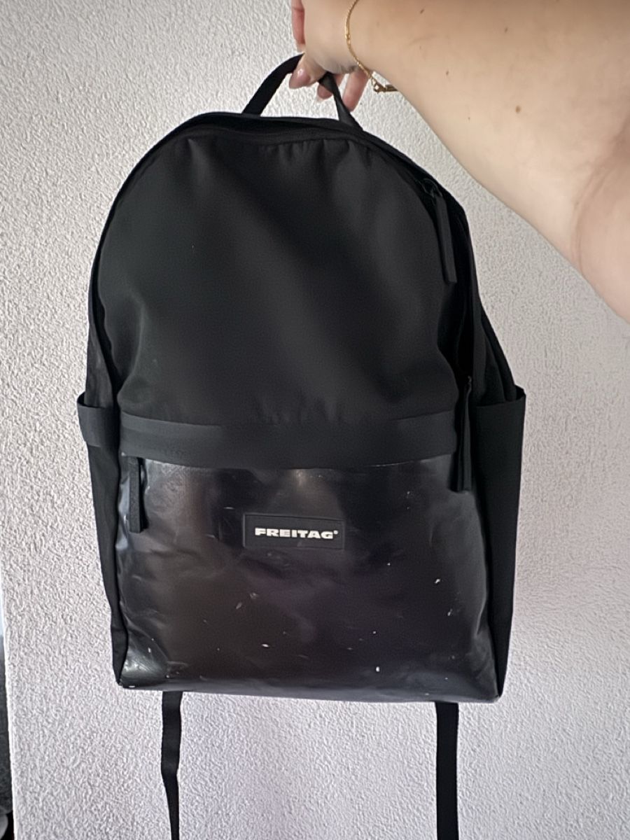 Freitag Zaini: Schwarzer Freitag Rucksack Malcom F601 – Usato da Chur venduto da arxi