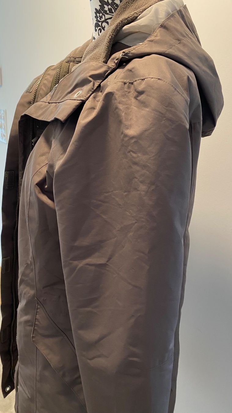 Tchibo Cappotti: Outdoormantel 3 in 1 – Usato da Starrkirch-Wil venduto da sclupain 1
