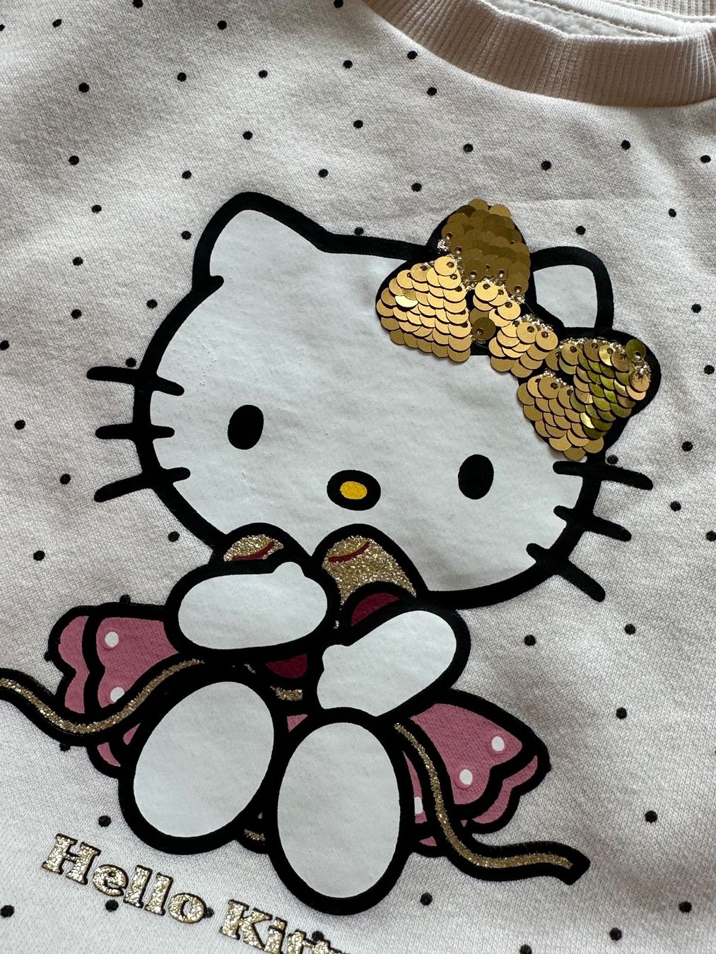 Hello Kitty Kleiderpakete & -sets: Hello Kitty Baby Set 92/98 – Gebraucht aus Zürich von  1