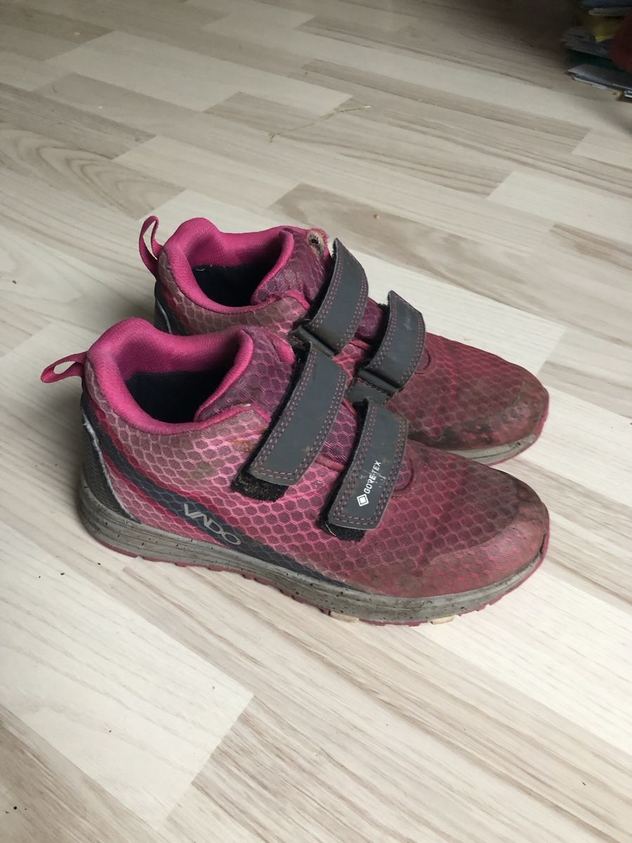 Scarpe per ragazze: Vado schuhe Größe 34 – Usato da Ebikon venduto da Stoeckhe
