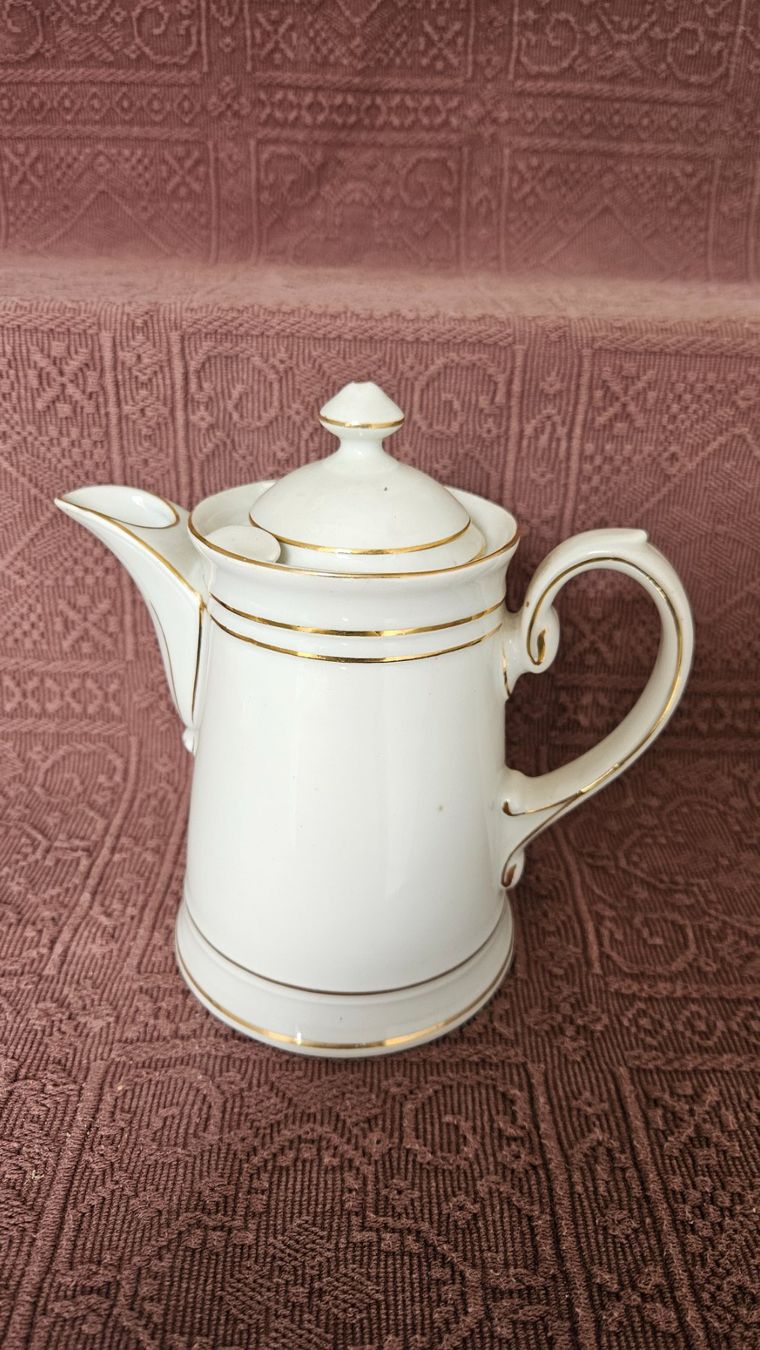 Teekannen: Teiera in ceramica bordo oro – Gebraucht aus Melano von H-Sara
