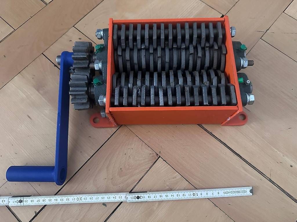 Distruggi documenti: Shredder, Abfallshredder, Industrieshredder, Zerkleinerer – Usato da Zürich venduto da Flyfish