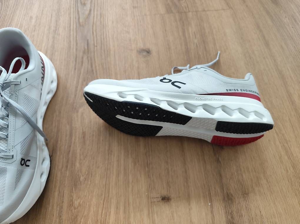 On Scarpe da uomo: Laufschuhe On Cloudsurfer Next Limited Olympic Edition – Usato da Sachseln venduto da jas_ch 2