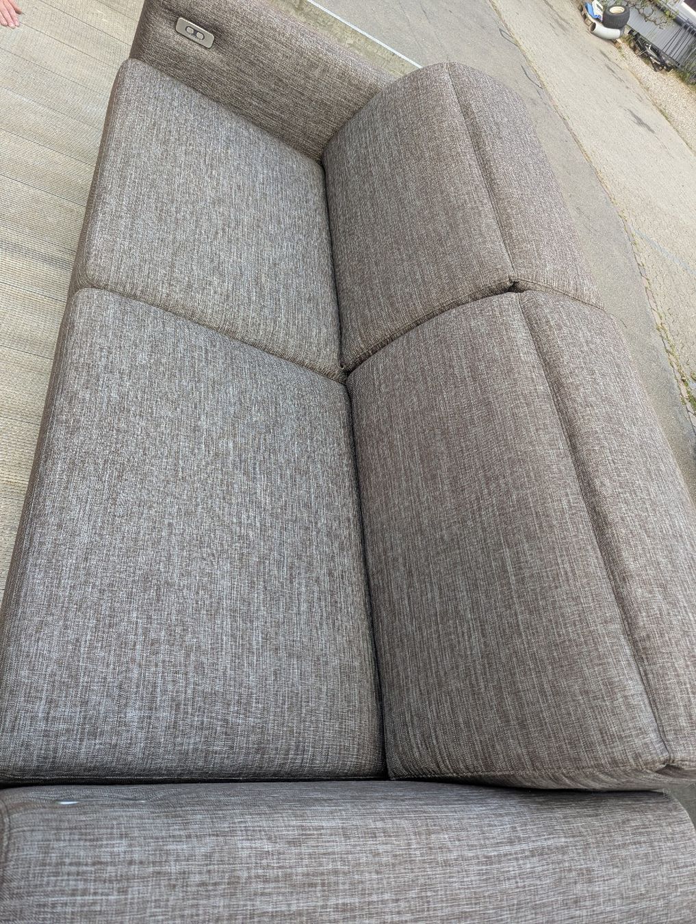 Sofas: Sofa mit elektrischer Verstellung – Gebraucht aus Hettlingen von Tschusle93 2