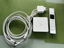 Swisscom Blue UHD TV Box inkl. Zubehör für Fernseher