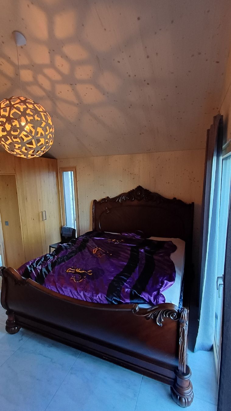 Letti: Bett Boxspringbett Holzbett riesig – Usato da Degersheim venduto da Alphi 1