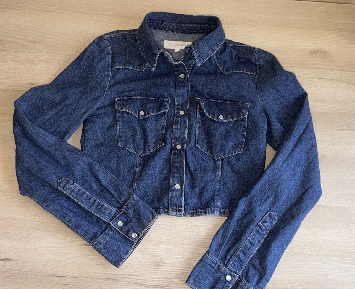 Zara Camicette: ZARA CROPPED DENIM SHIRT XS – Nuovo (secondo la descrizione) da Genève venduto da yav_9r9f