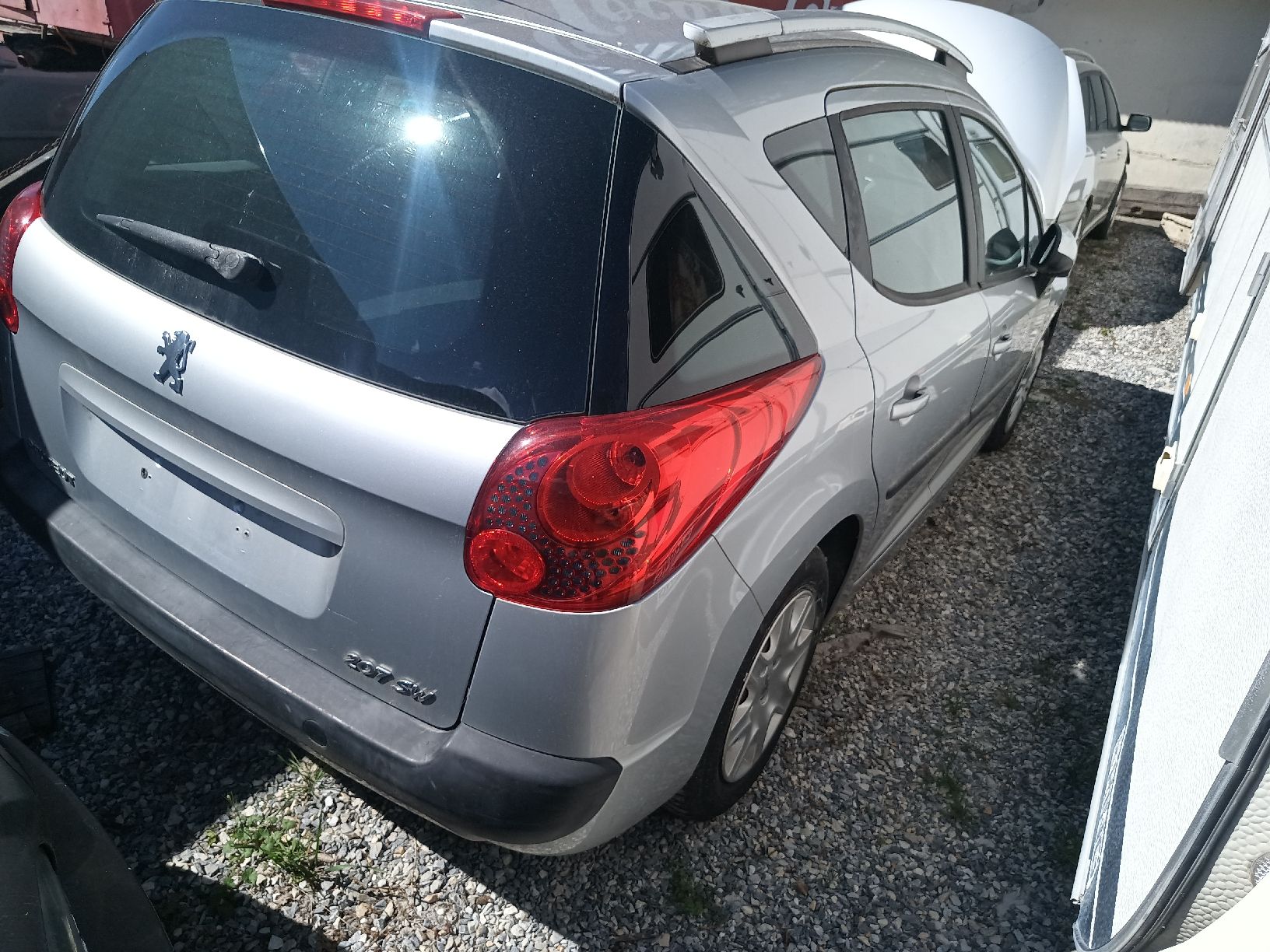 Peugeot Automobili: Peugeot 207 1.4 pour export – Difettoso da Nax venduto da sdr_p79l 2