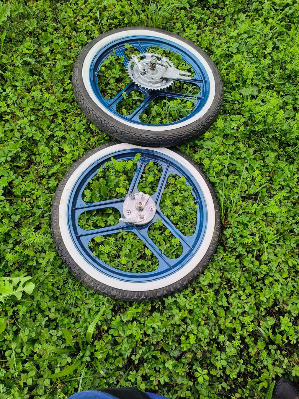 Puch Pneus & Kompletträder: Sachs/Puch Räder.komplett.17 Zoll – Gebraucht aus Fulenbach von Elektronik 2