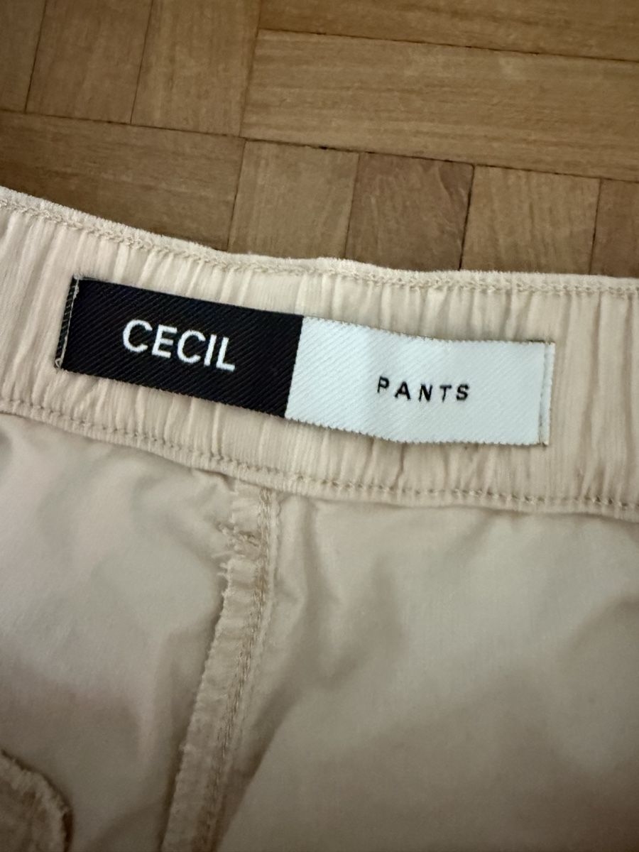 Pantaloni: Cecil hose – Usato da visp venduto da Kmemo1 1