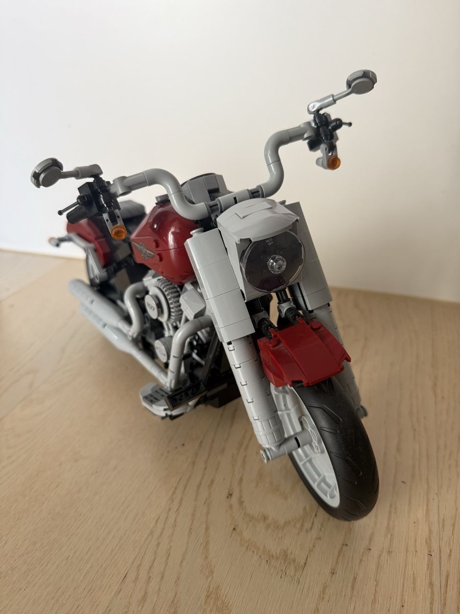 Lego Baukästen: LEGO® Creator Expert Harley-Davidson Fat Boy - Top! – Gebraucht aus Buch am Irchel von Sweetharth 1