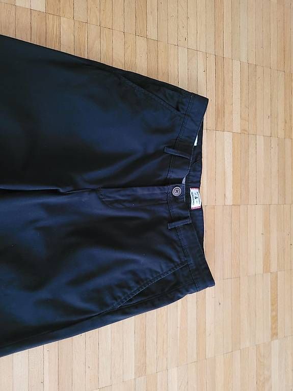 Jack & Jones Pantaloni: Jack & Jones Hose schwarz Gr. 31/32 – Usato da Wettingen venduto da okatiki 4