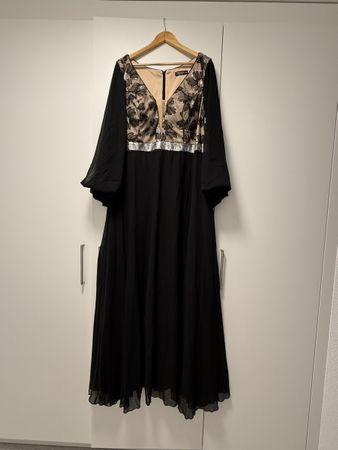 Schwarzes Abendkleid mit Pailletten 
