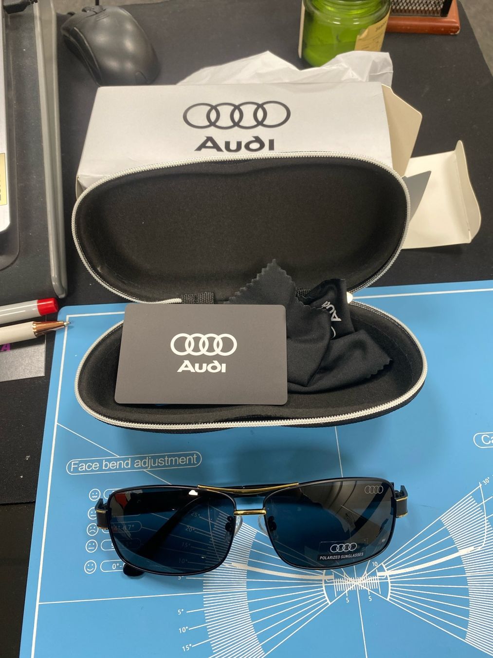 Audi Occhiali & Lenti: occhiali da sole Audi nuovi – Nuovo e nell'imballaggio originale da Locarno venduto da Enzo1985