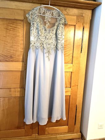 Robe de soirée élégante, gris argenté,T-40-42 L  ✨