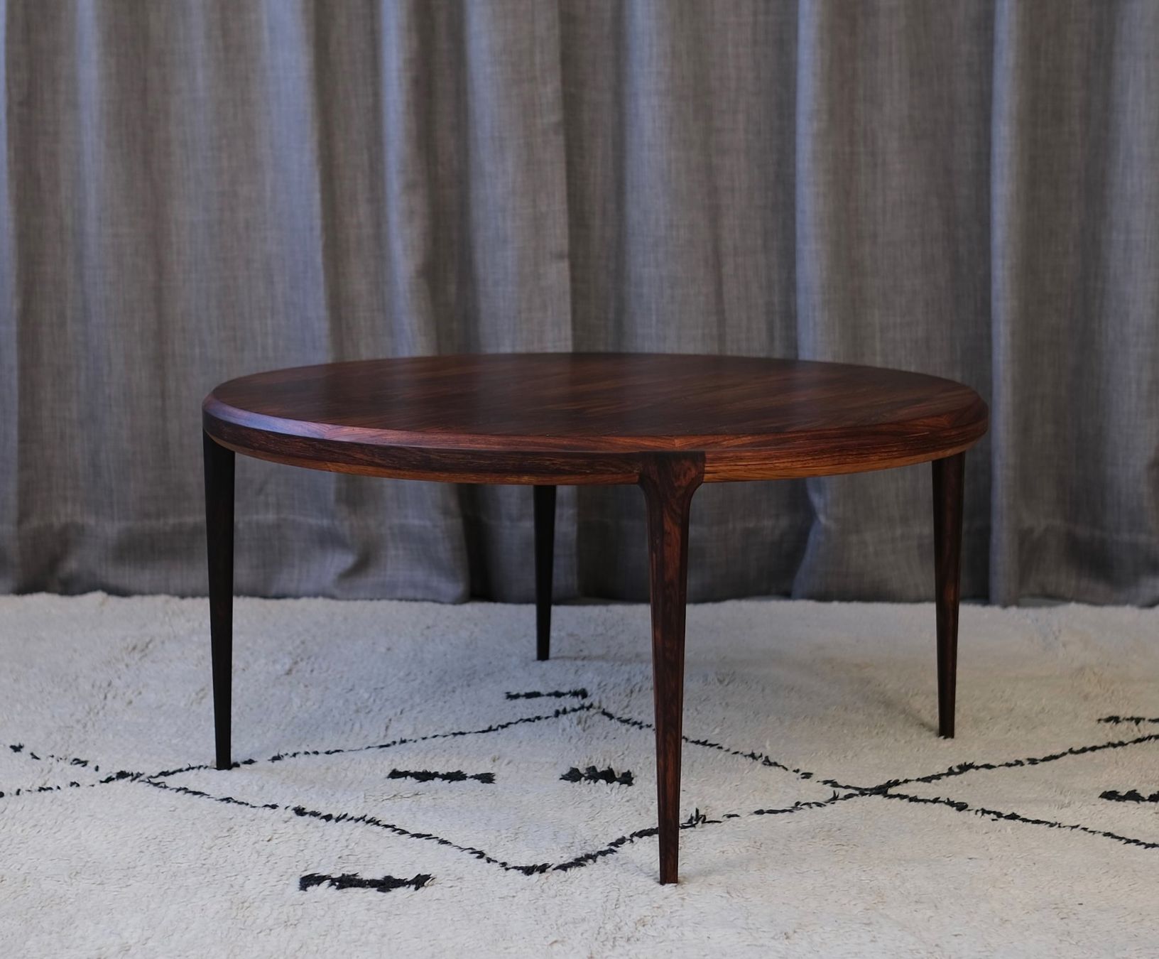 Tavoli: Palisander coffeetable by Johannes Andersen for Silkeborg – Usato da Bern venduto da Zmodern_VIN 1