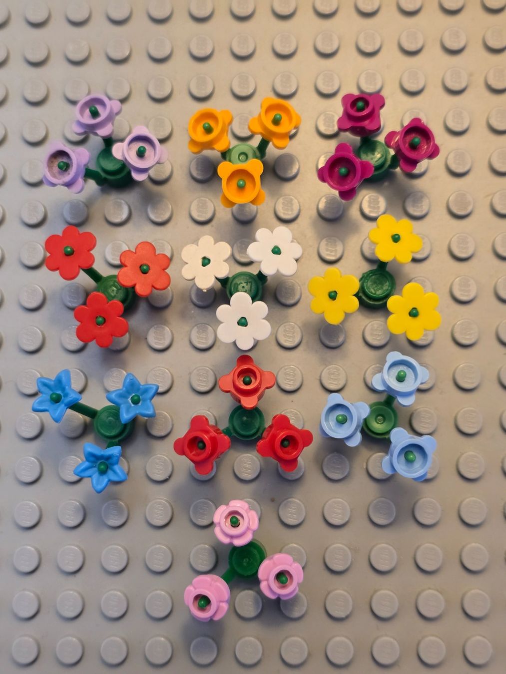 Lego Kit di costruzioni: LEGO  10x Blumen – Usato da Basel venduto da Swi-7621