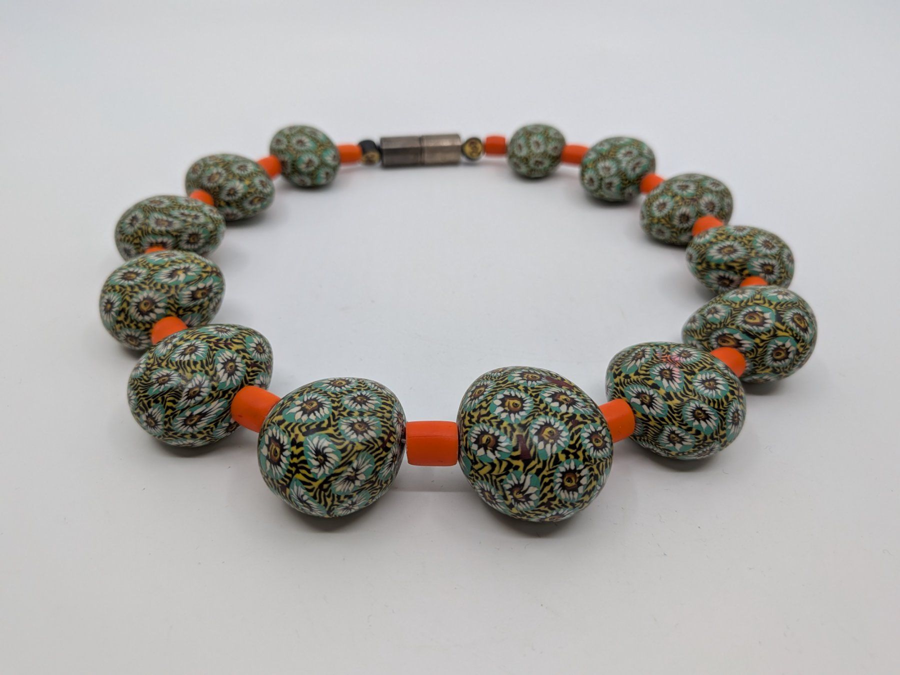 Catenine: Halskette mit Millefiori Muster – Usato da Emmen venduto da magelan
