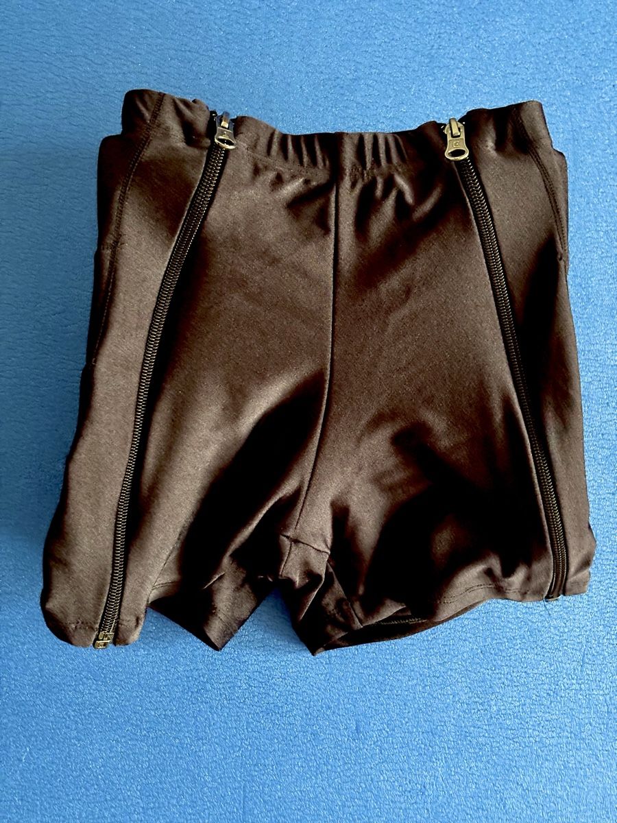 Hosen: Eiskunstlauf-Sturzhose Intermezzo XS – Gebraucht aus Bachenbülach von maagger