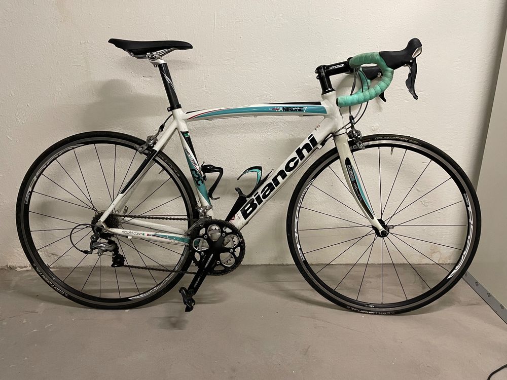 Bianchi via 2024 nirone ultegra