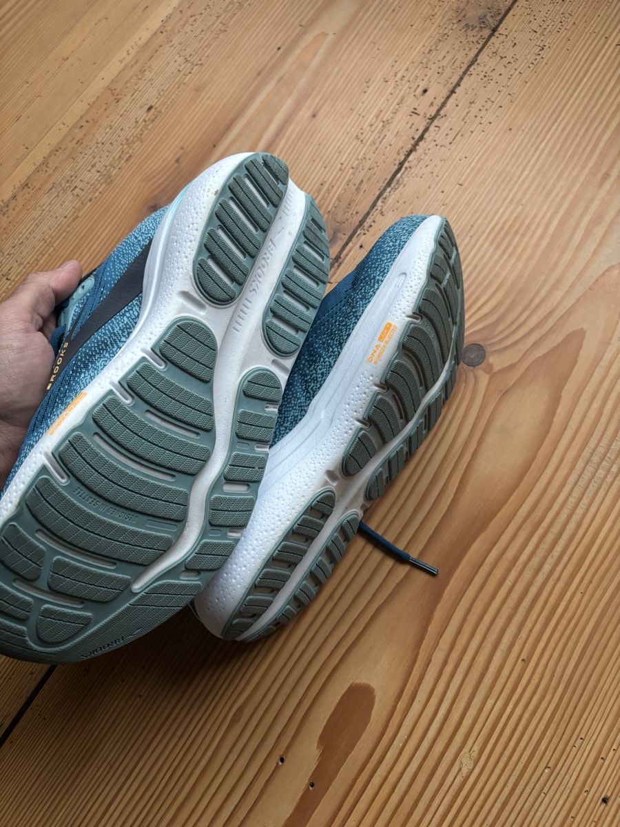 Brooks Chaussures hommes: Brooks Ghost Max 44.5 – D'occasion à Horgen par san_yj2d 2