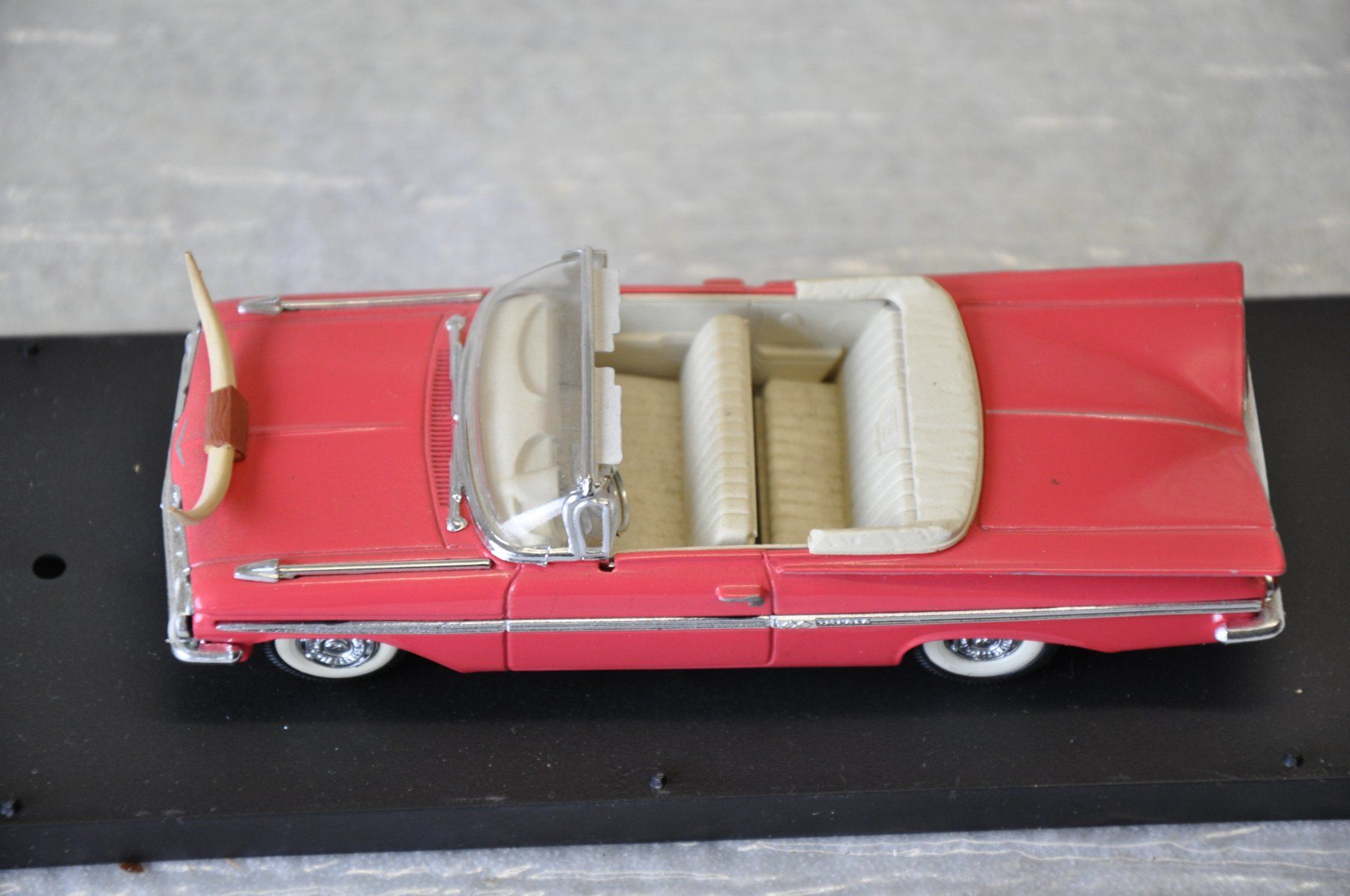 Vitesse Modellini d'auto: Chevrolet Impala Ranchero 1959 – Nuovo e nell'imballaggio originale da Ebnat-Kappel venduto da Aallerlei 1