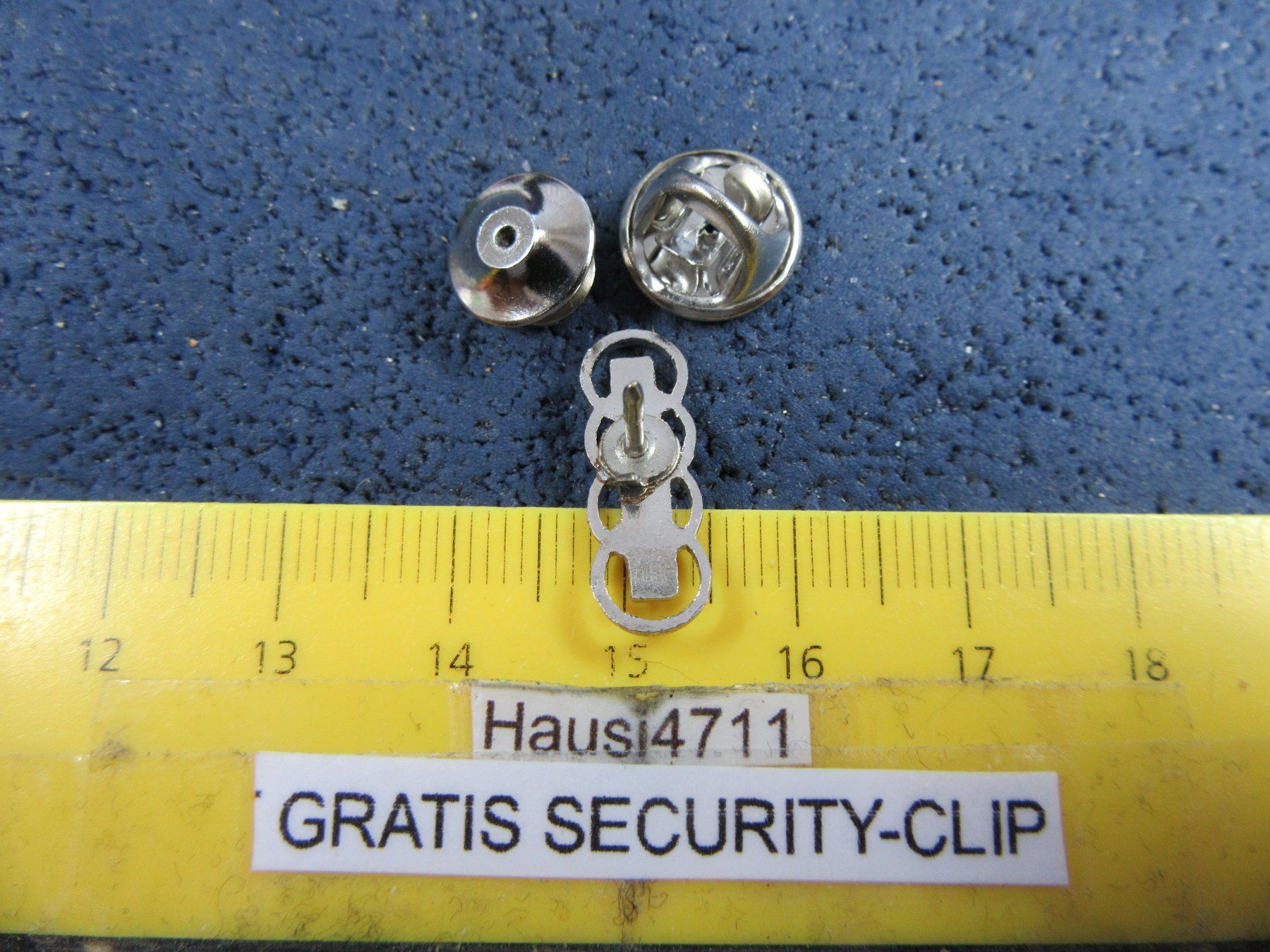 Audi Placchette & Badge: AUTO UNION LOGO SCHMUCK-PIN CUTOUT mit SECURITY-CLIP SILBRIG – Usato da Ettingen venduto da Hausi4711 2