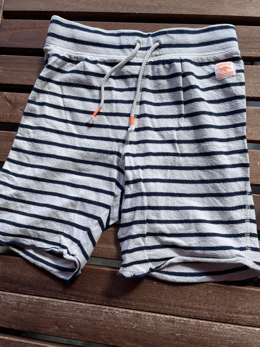 H&M Pantaloni: H&M Sweat-Shorts, Gr. 140, Gestreift – Usato da Bern venduto da brup 1
