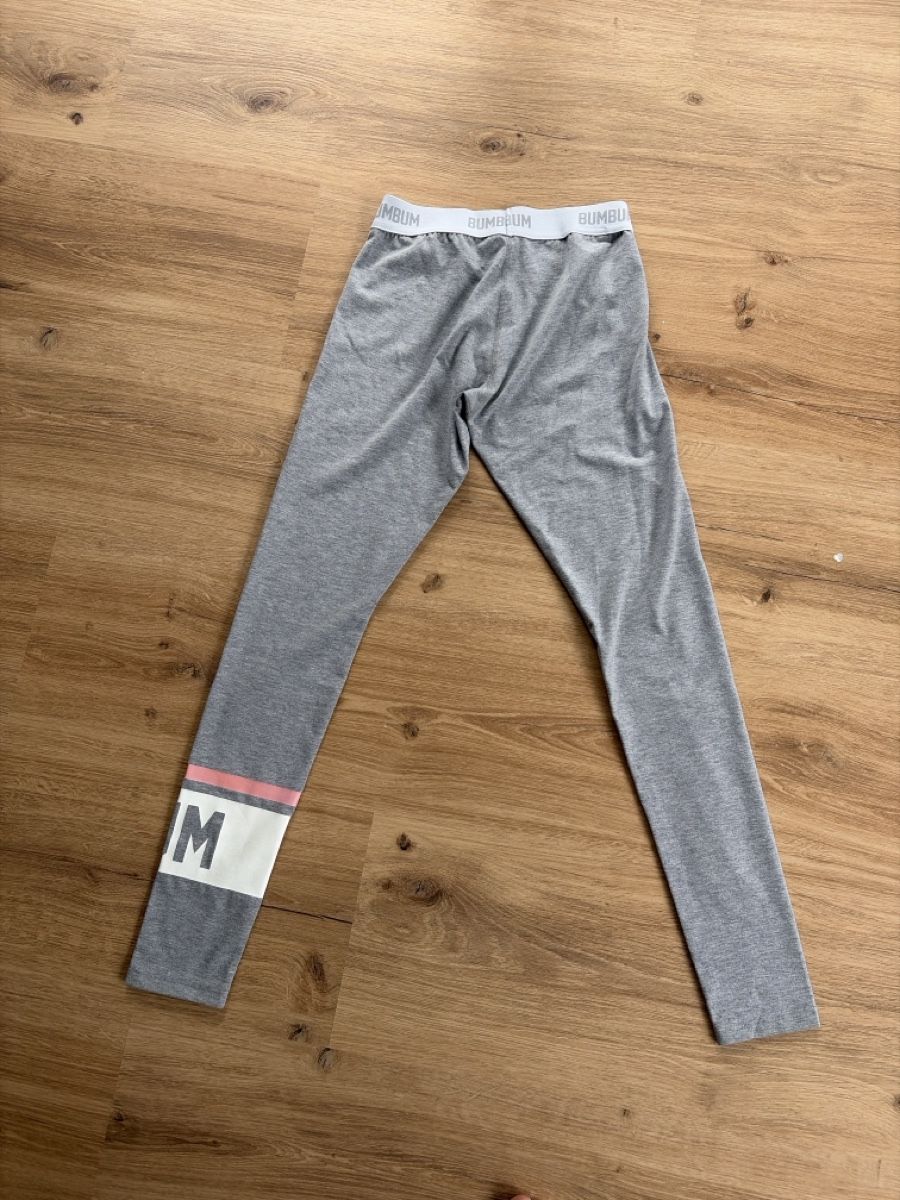Leggings: Graue BUM BUM Leggings Gr. S – Usato da Vorderthal venduto da Diethelm8853 2