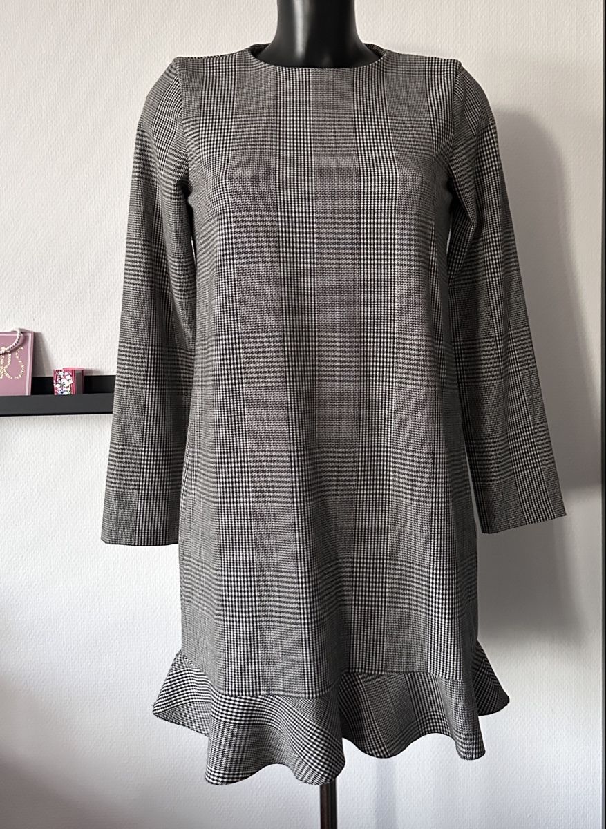 Zara Kleider: ZARA Gr M Kleid kariert TOP – Gebraucht aus Rickenbach b. Wil von sunneschii_ 2