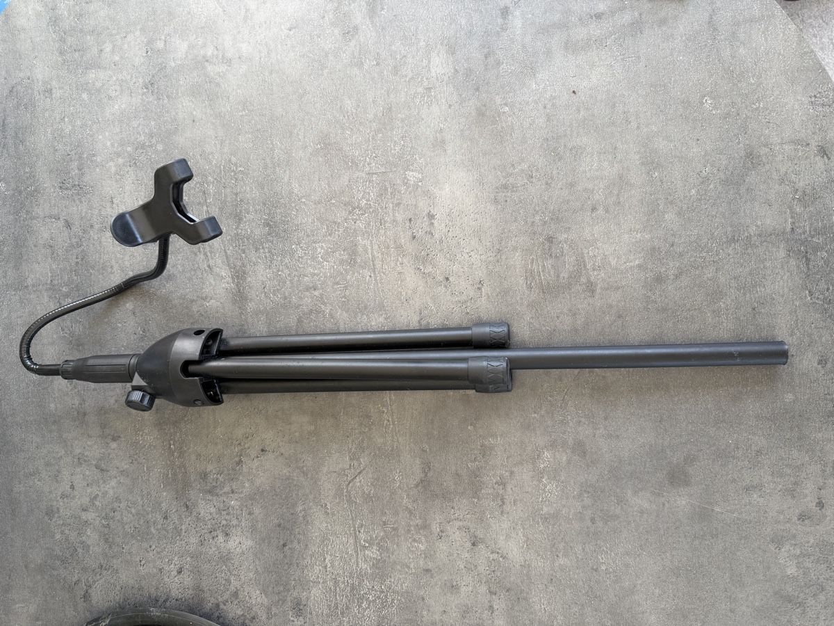 Halterungen: Tripod Handyhalterung, ca. 160cm H max – Gebraucht aus Seuzach von kaufes8 1