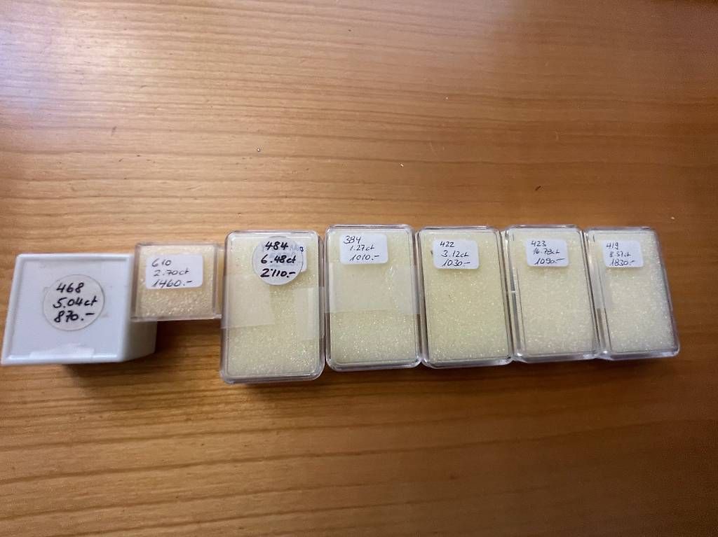 Pietre preziose: Diverse Farbedelsteine, Brillianten, Gold – Usato da Zürich venduto da Gery1964 1