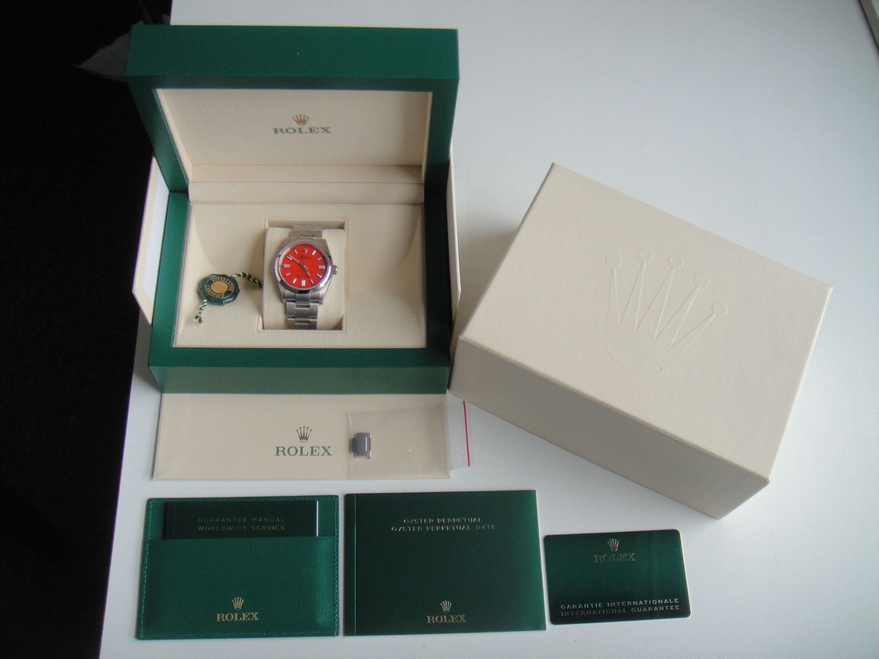 Rolex Orologi: Rolex / Oyster Perpetual 36 / Red Dial – Nuovo (secondo la descrizione) da Biberist venduto da keine-ursache 4
