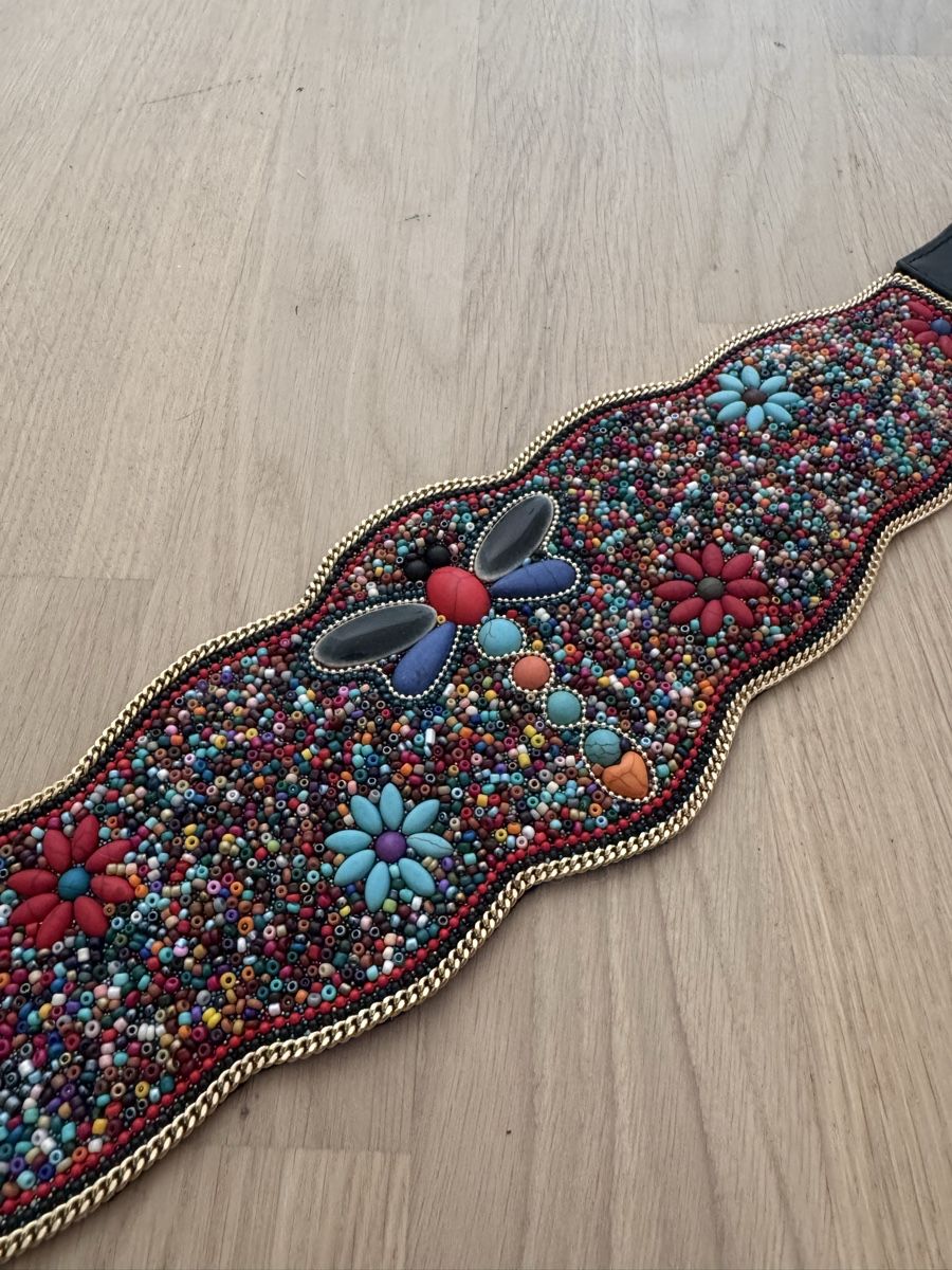 Cinture: Elastic belt beaded dragonfly flowers size S M – Usato da Dübendorf venduto da ClaraS.