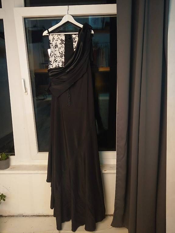 Robes: Elegantes Kleid – D'occasion à Erlen par Tschirren 3