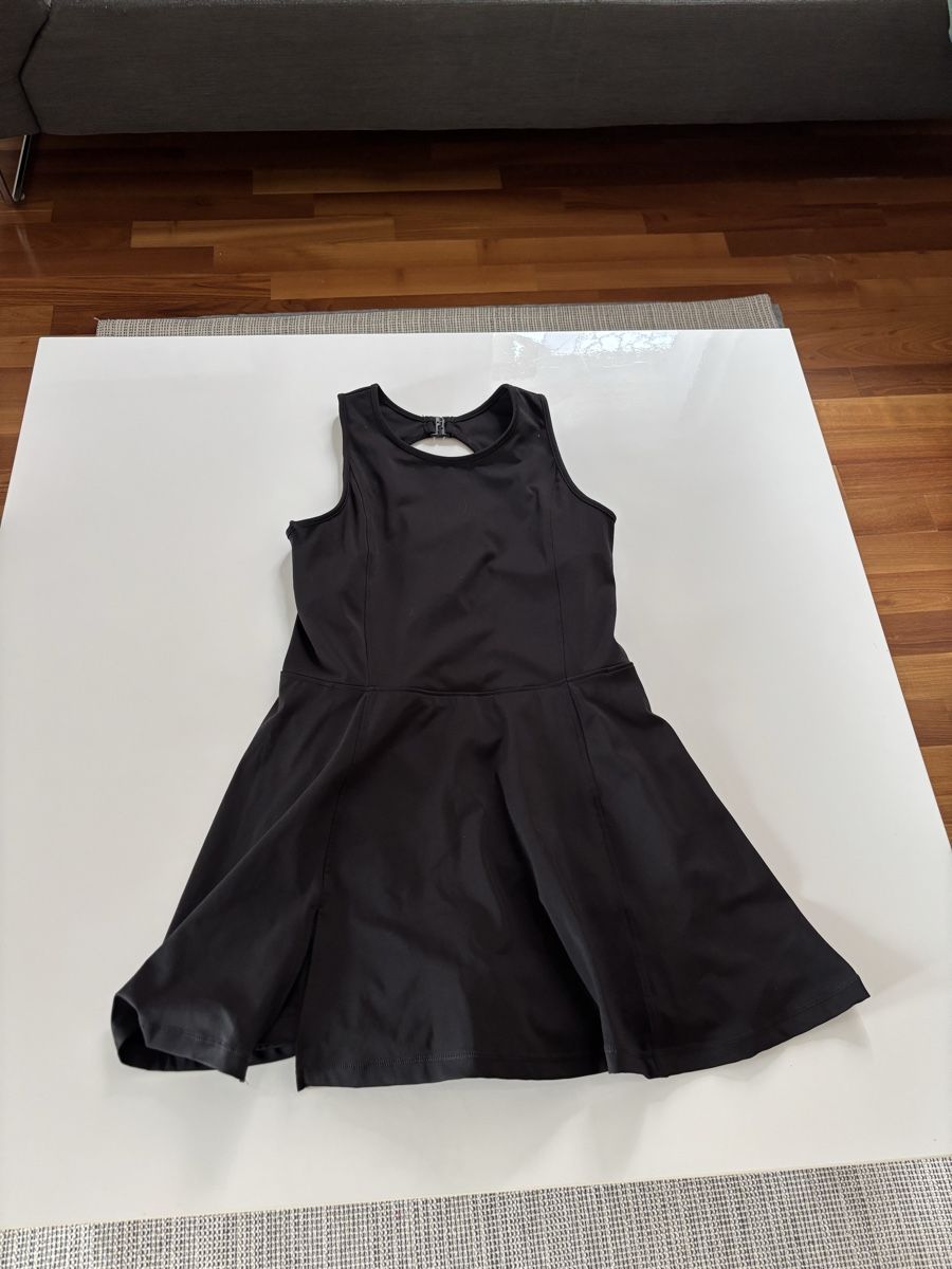 Vestiti: Kleid H&M Gr. M  – Usato da Birmensdorf ZH venduto da Sina75