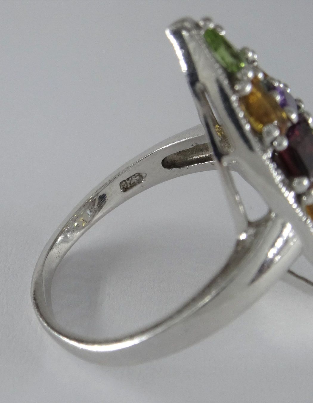 Anelli: Ring Silber 925 mit mixt Edelsteinen – Nuovo e nell'imballaggio originale da Matten b. Interlaken venduto da kero71 8