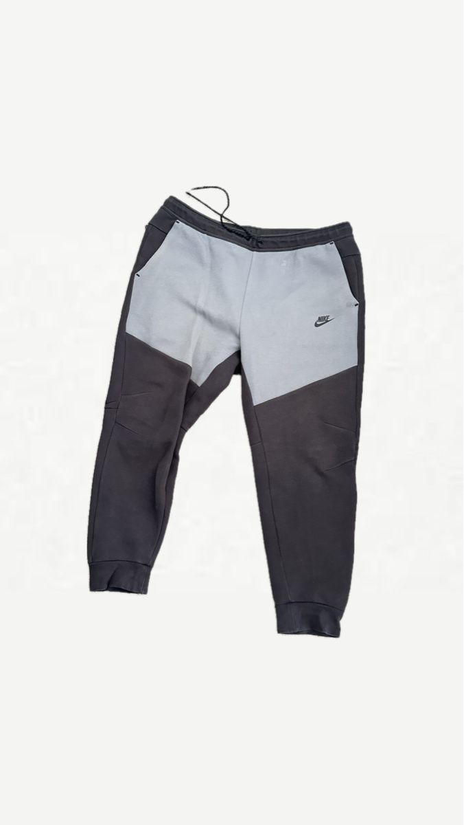 Hosen: Nike Tech fleece Serie 2024/25  – Neu (gemäss Beschreibung) aus Riggisberg von Gs13_pn7srt