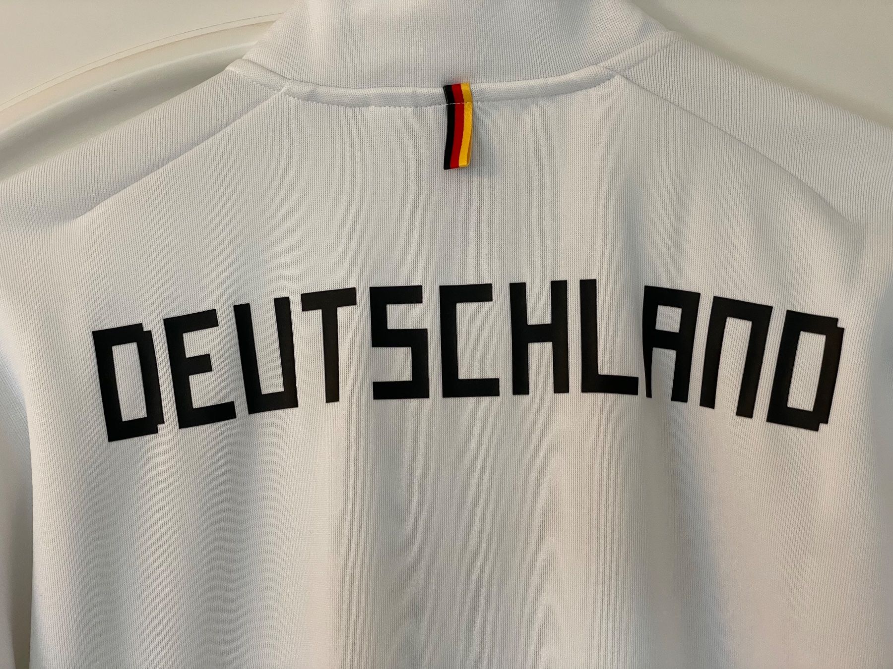 Adidas Jacken & Mäntel: Fussball Trainingsjacke Deutschland – Gebraucht aus Zollikon von Tarantoga 4