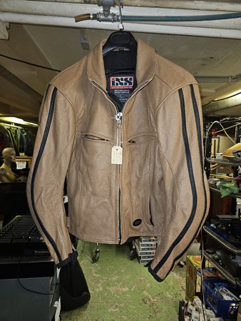 Neue Motorradjacke iXS aus Leder, Grösse l50 M  (D)