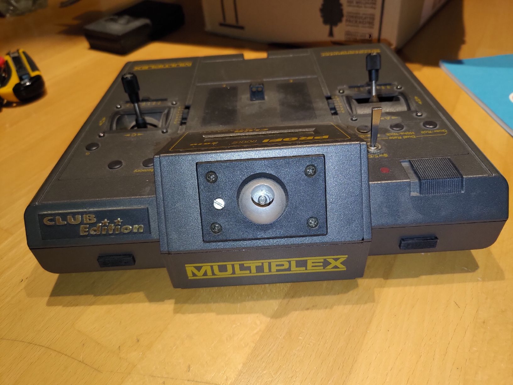 Multiplex Telecomando: Multiplex Profi mc 3010 mit 2,4GHz Modul von Jeti – Usato da Zürich venduto da Hawk18 1