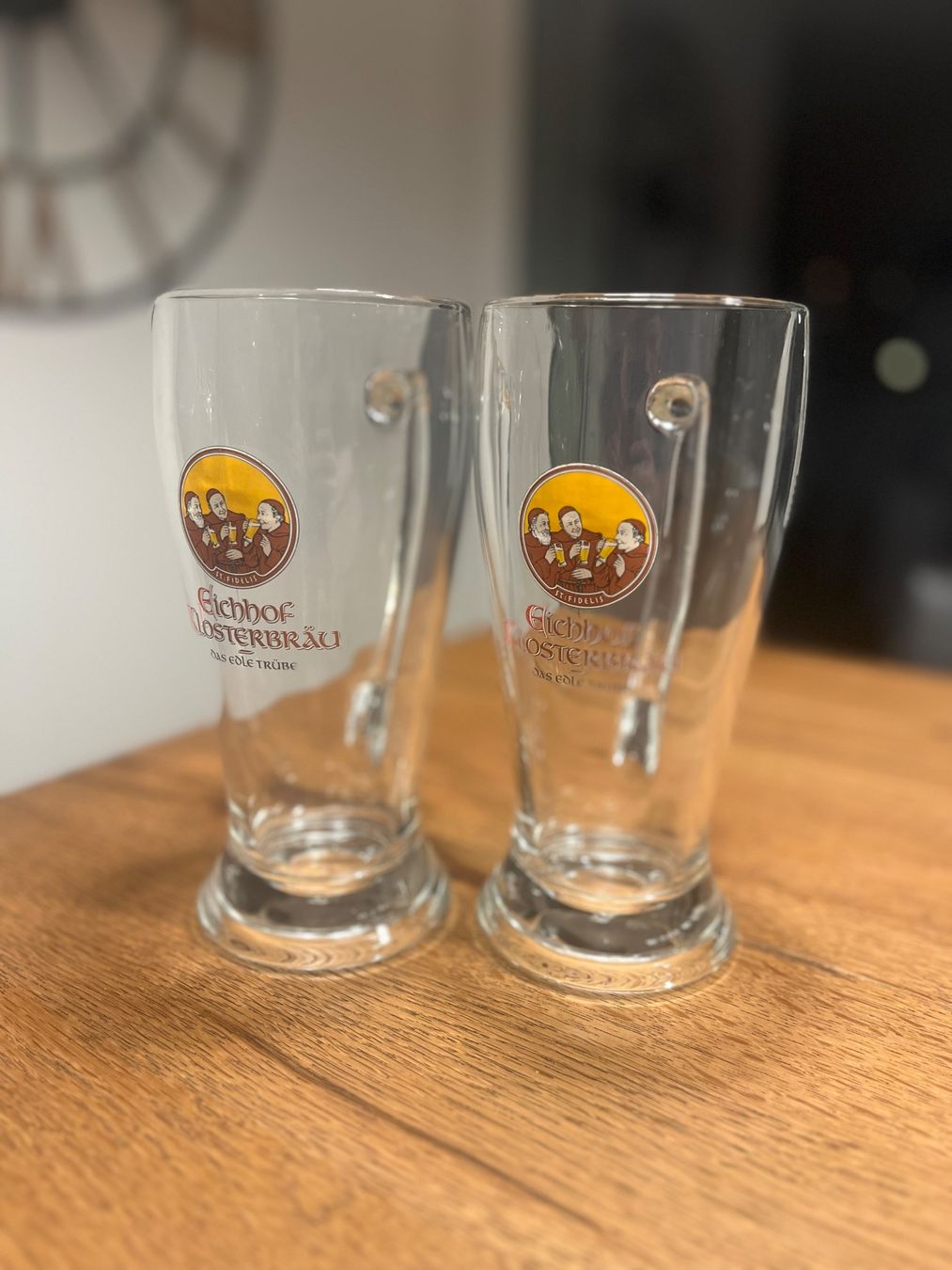 Bicchieri: 2 x Bierkrüge Eichhof Klosterbräu – Usato da Oberkulm venduto da M9
