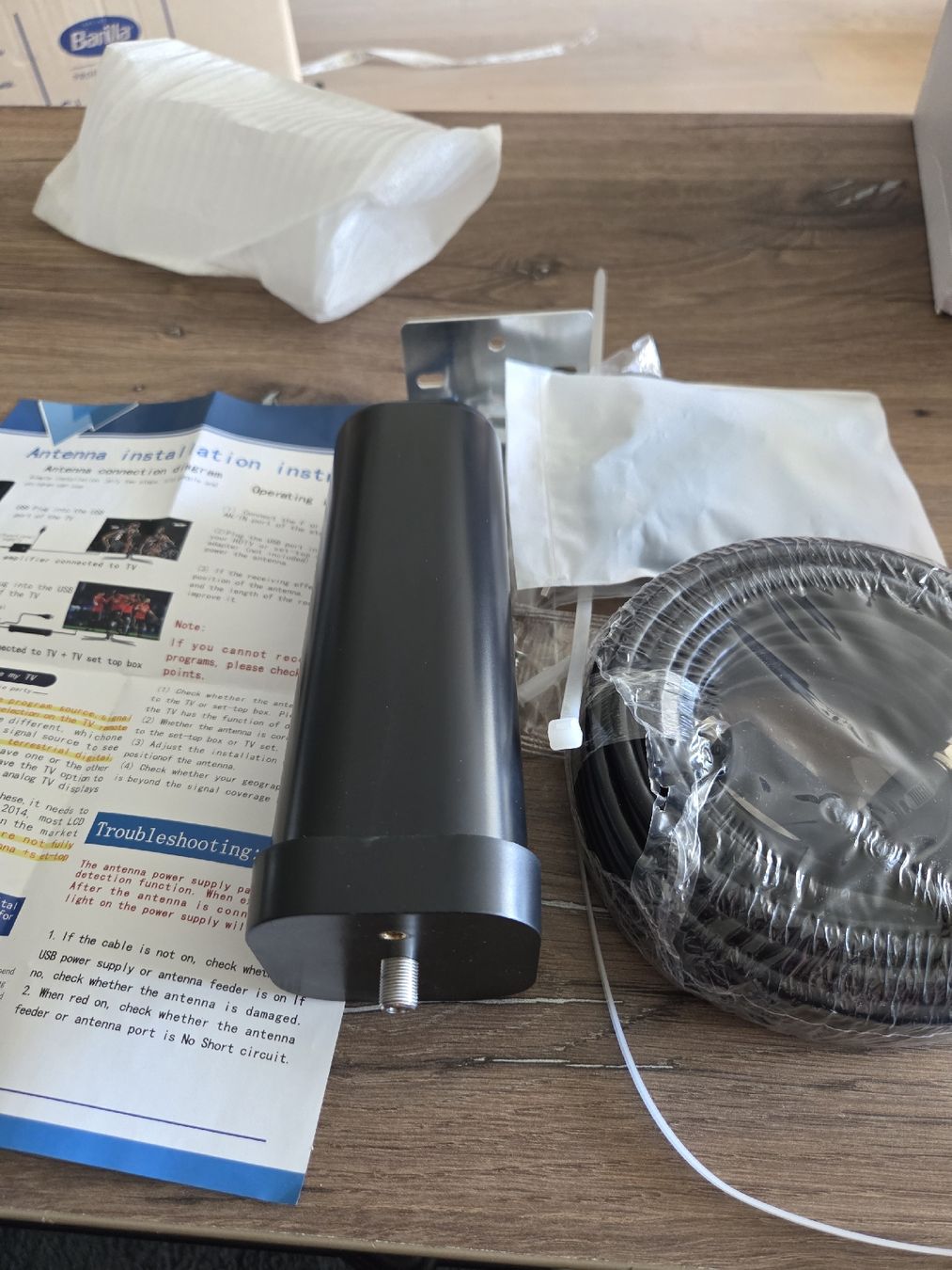 Funktechnik: Neue digitale TV Antenne für Aussen- und Innenbereich – Neu und originalverpackt aus Hitzkirch von kae_2j8c