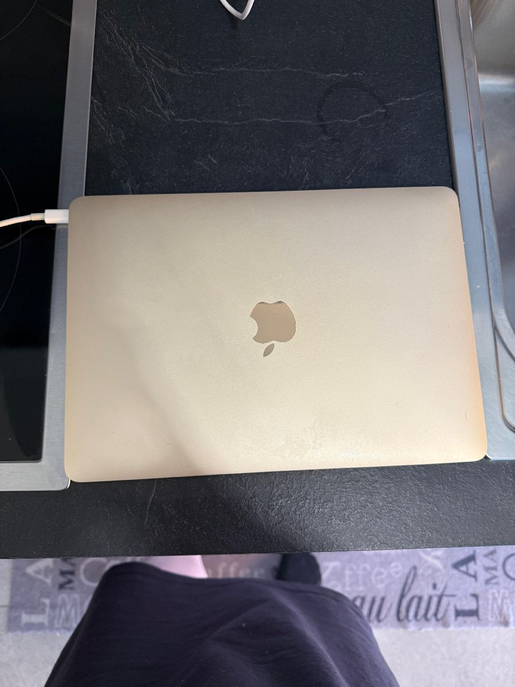 Apple Notebook: Macbook 💻 2017 256gb comme neuf – Usato da Cheseaux sur Lausanne venduto da claudio1004 1