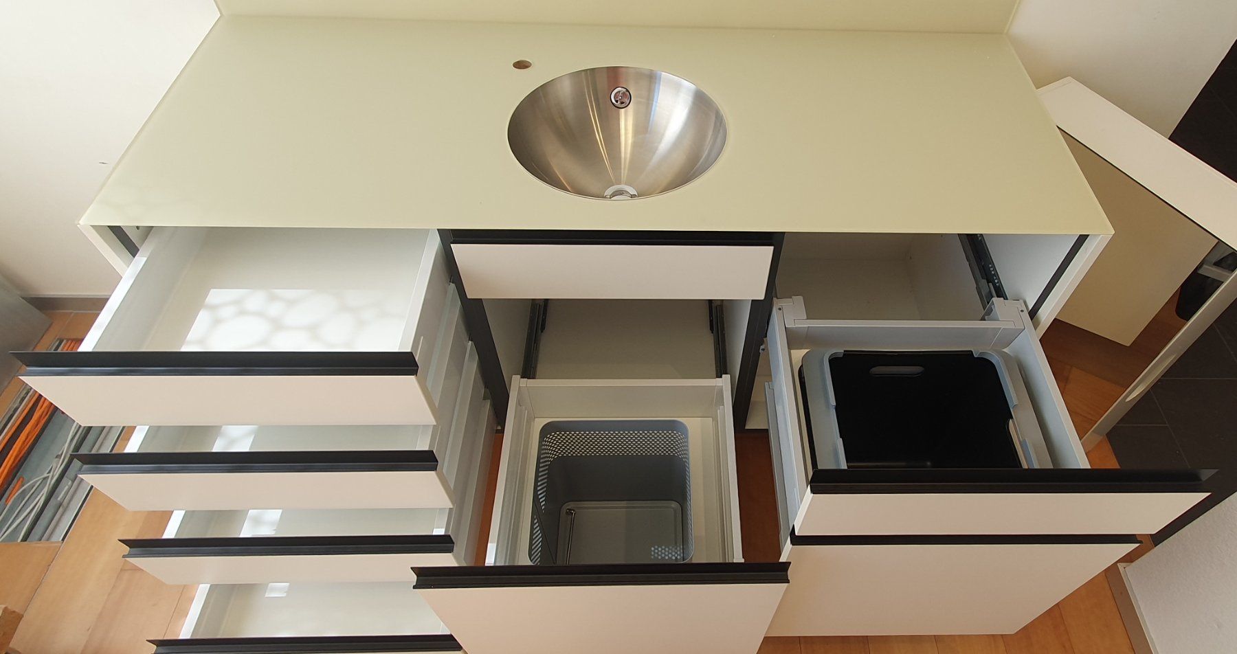 Mobili per bagno: Waschtisch, hängend, neuwertig – Nuovo (secondo la descrizione) da Winterthur venduto da BauTeilLaden2000 3
