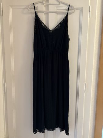 Sandro Kleid Schwarz Grösse 38 mit Spitze