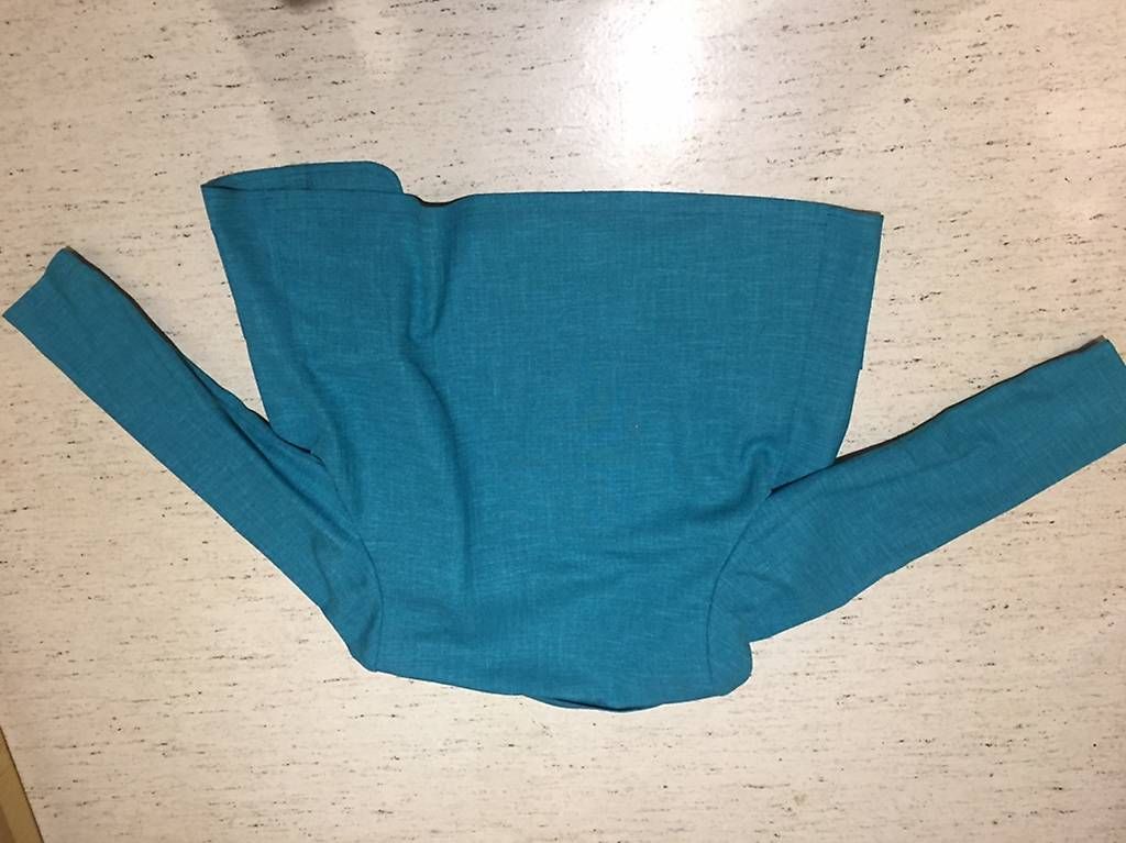 Jacken: Azur-blauer Damenblazer (42) – Gebraucht aus Montlingen von jos_2rwv 2