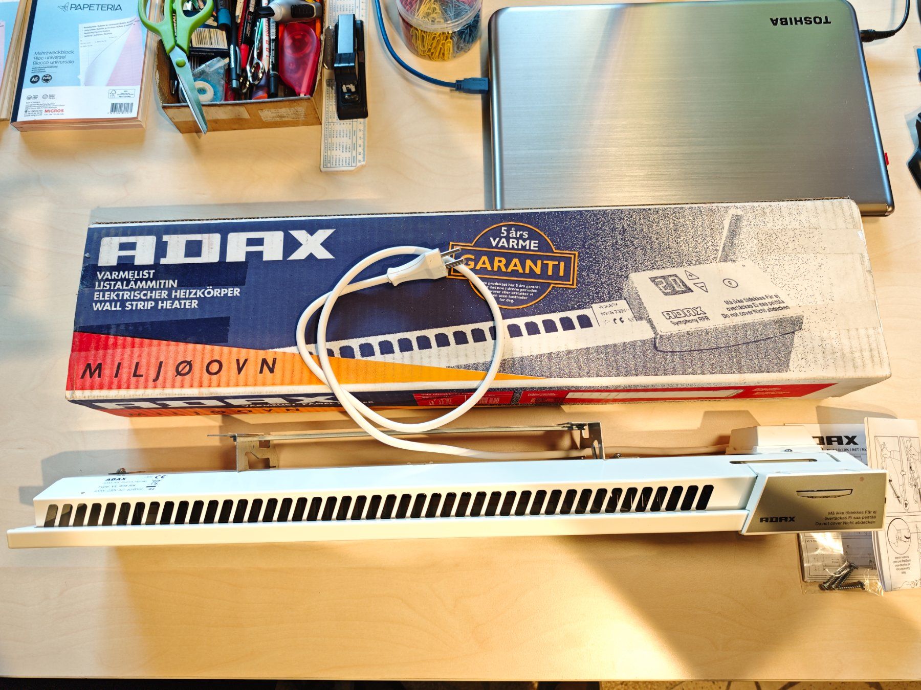 Radiatori: Heizung Elektrisch Adax 400watt – Nuovo e nell'imballaggio originale da Pfäffikon ZH venduto da 1252 1