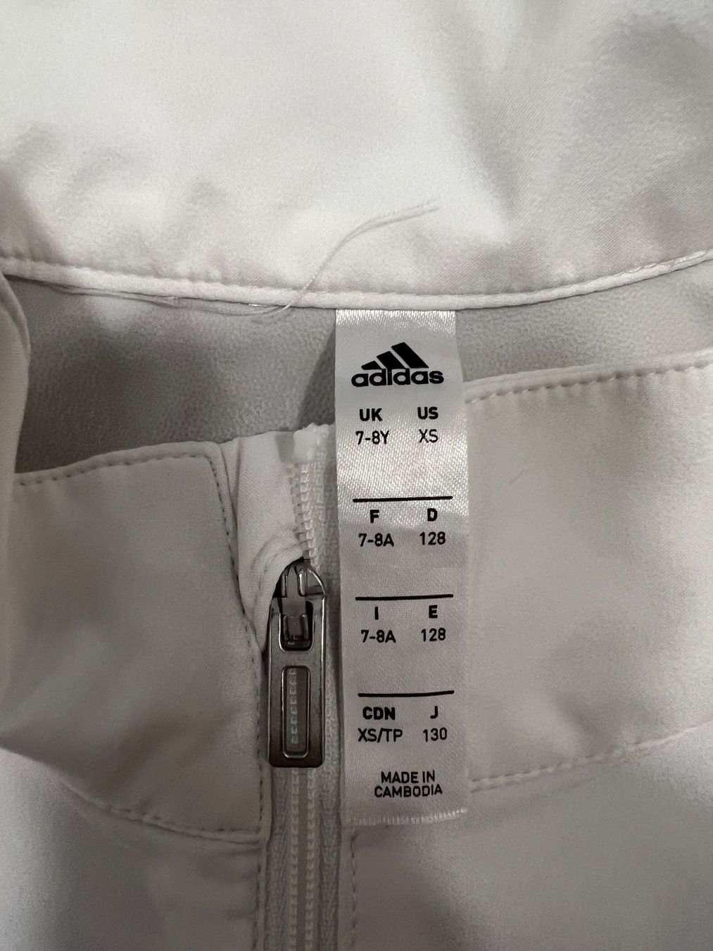 Adidas Giacche & Cappotti: Adidas Trainerjacke Grösse 128 – Usato da Oberburg venduto da Serbus 2